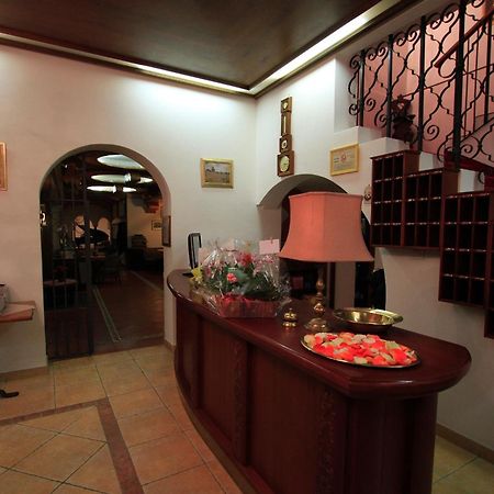Hotel Regina Delle Dolomiti Panchià Esterno foto
