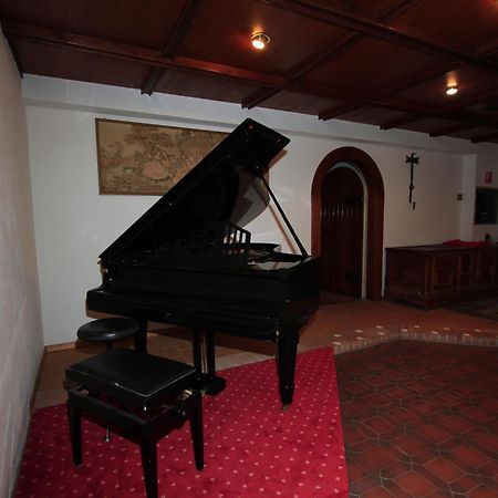 Hotel Regina Delle Dolomiti Panchià Esterno foto