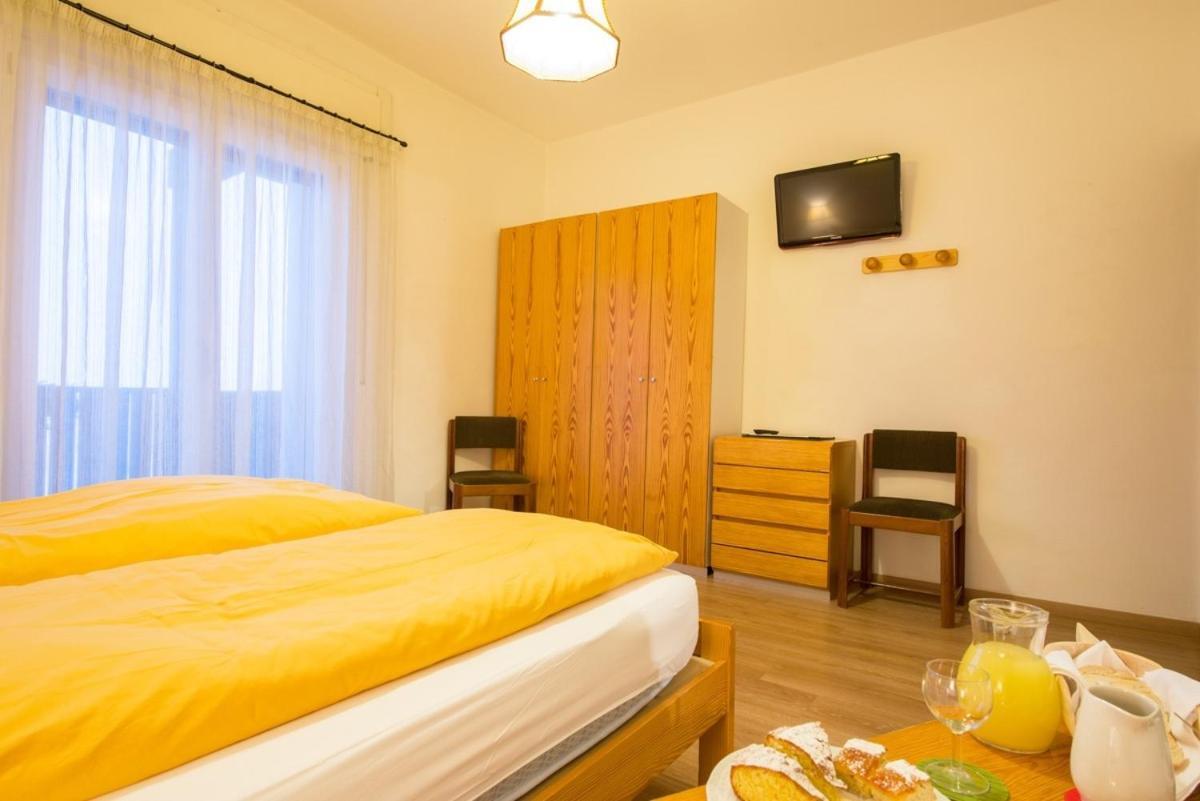 Hotel Regina Delle Dolomiti Panchià Camera foto