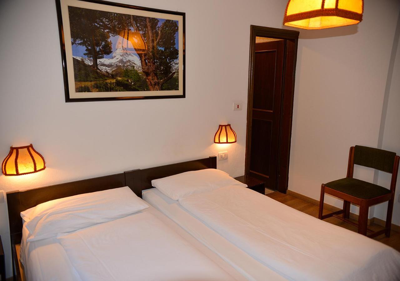 Hotel Regina Delle Dolomiti Panchià Esterno foto