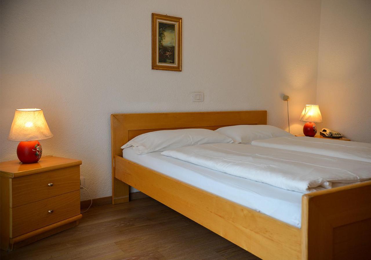 Hotel Regina Delle Dolomiti Panchià Esterno foto
