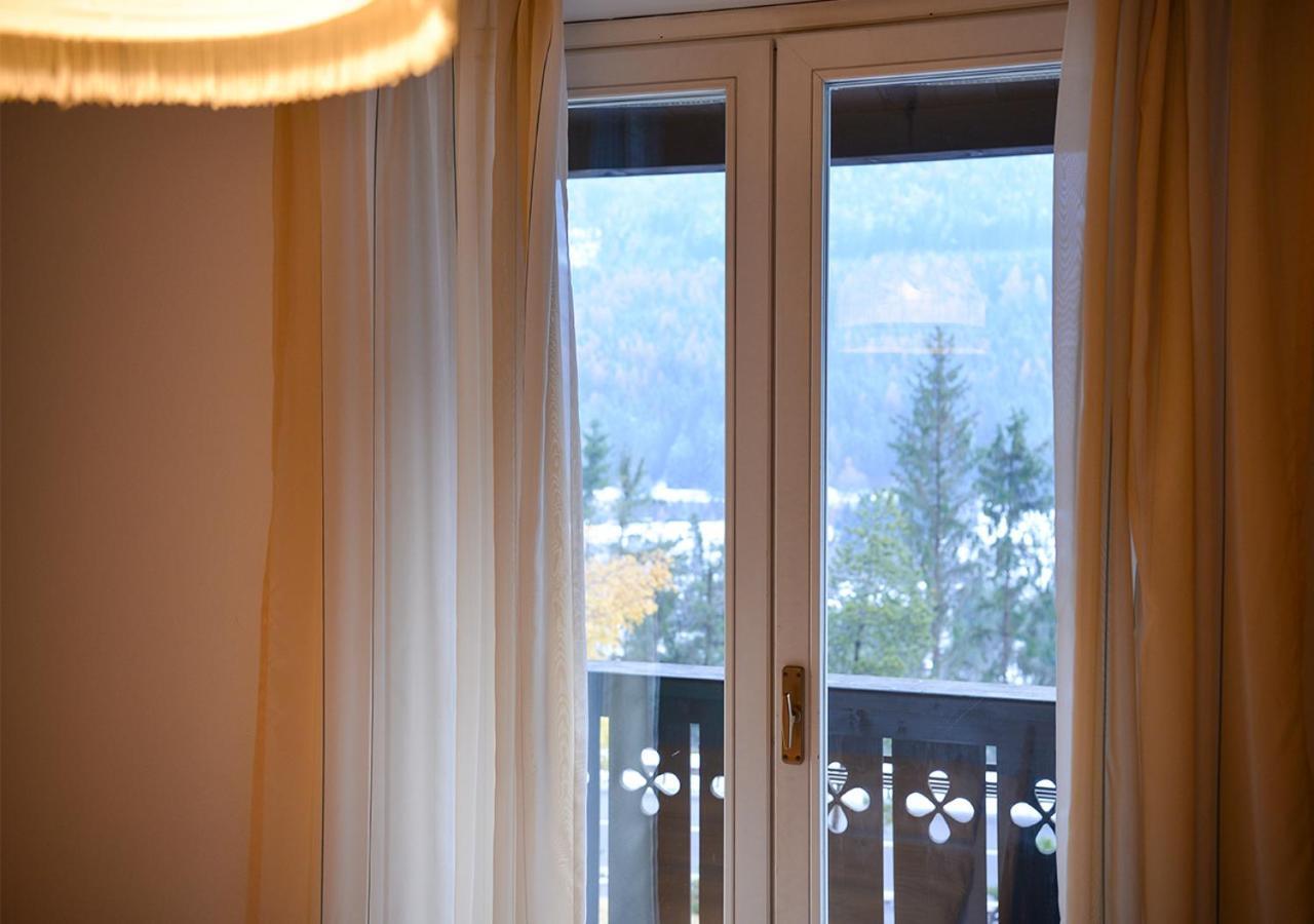 Hotel Regina Delle Dolomiti Panchià Esterno foto
