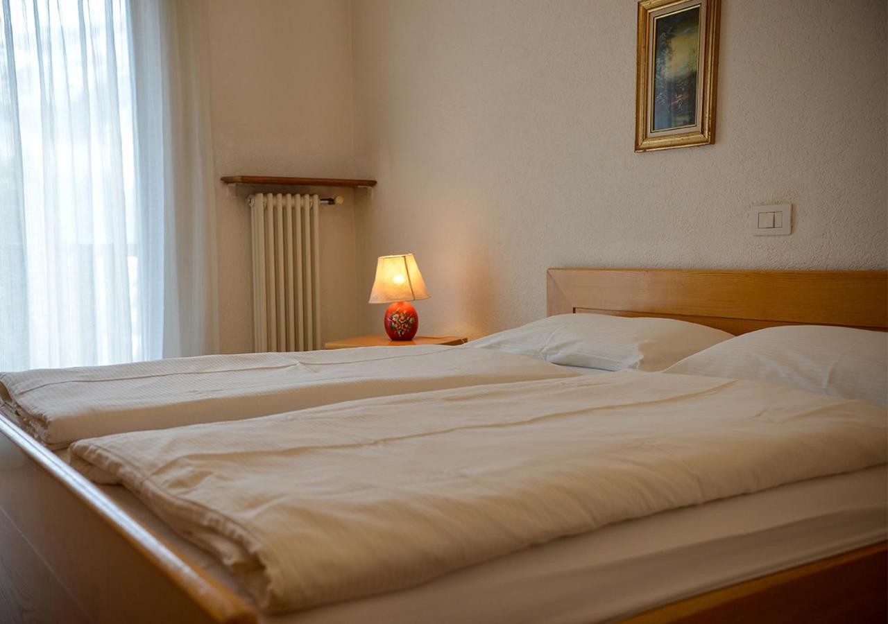Hotel Regina Delle Dolomiti Panchià Esterno foto