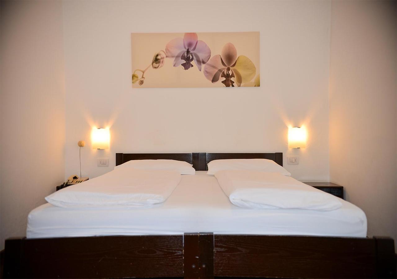Hotel Regina Delle Dolomiti Panchià Esterno foto
